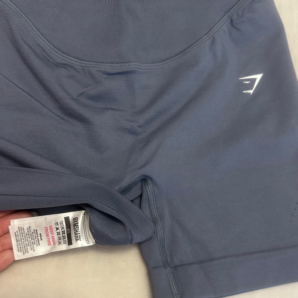 GYMSHARK Women's Gray Sweat Seamless Gym Shorts - Picture 3 of 5